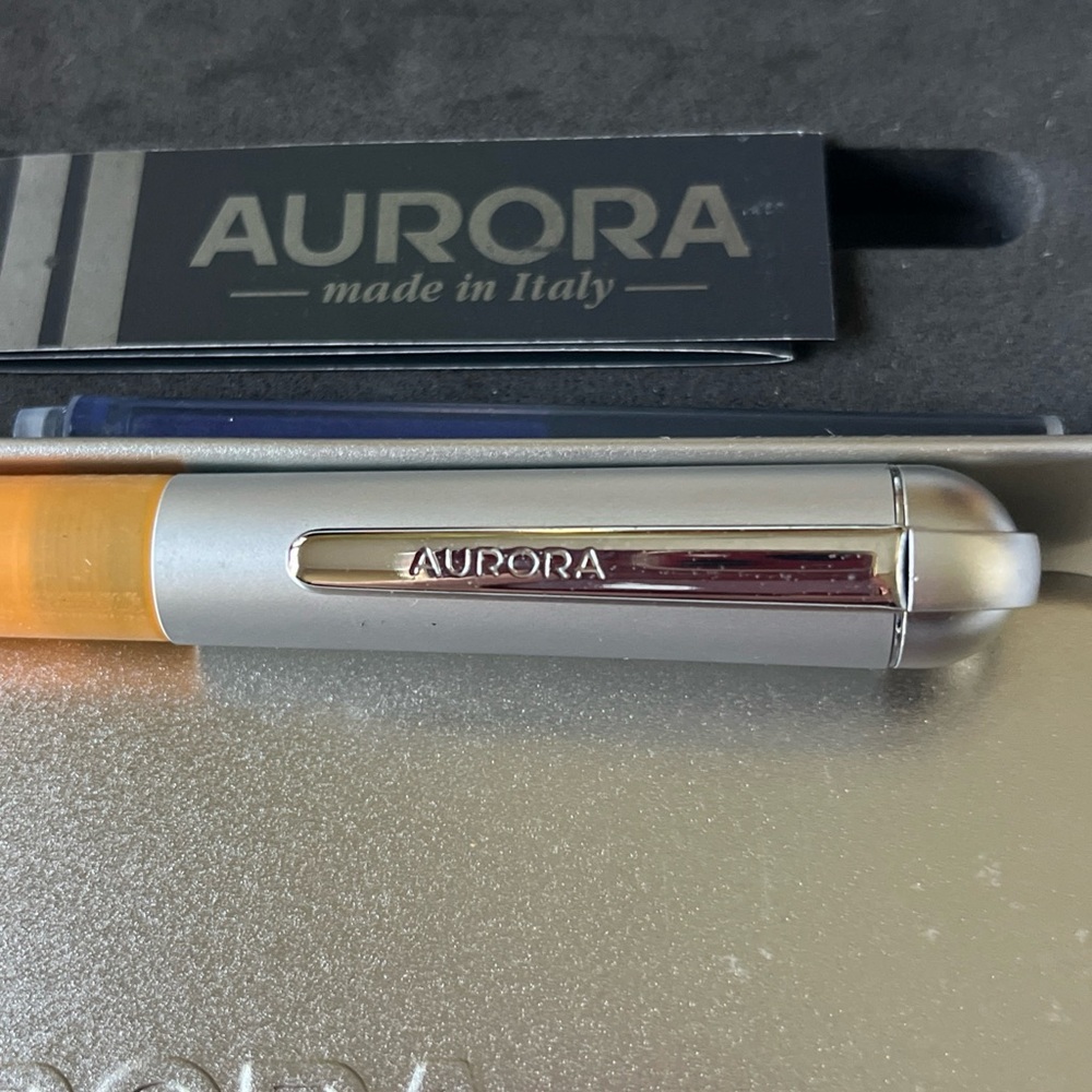 Aurora C/15 Stilografica Fountain Pen With Blue Ink - Picture 2 of 9